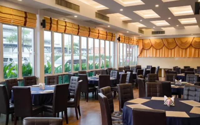 Golden Empire Suvarnabhumi Hotel