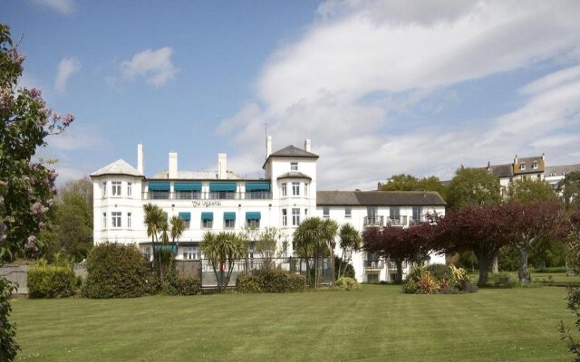 hotelImage
