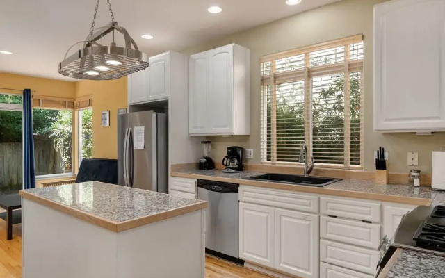 Seattle Vacation Home: The Vineyard
