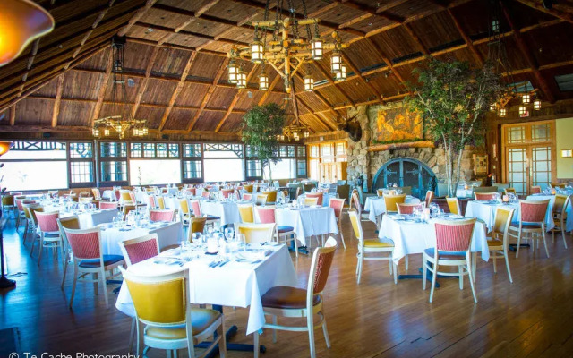 Bear Mountain Inn and Overlook Lodge