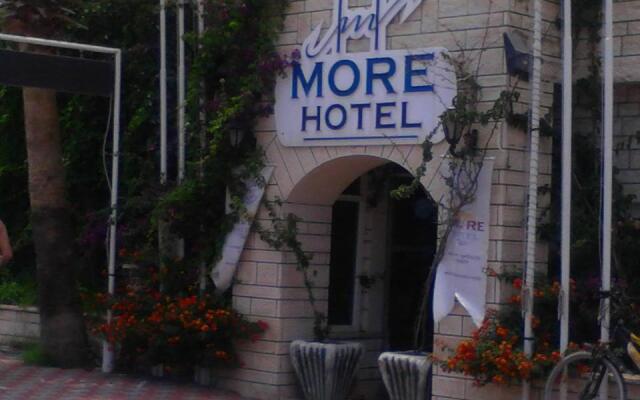 More Hotel