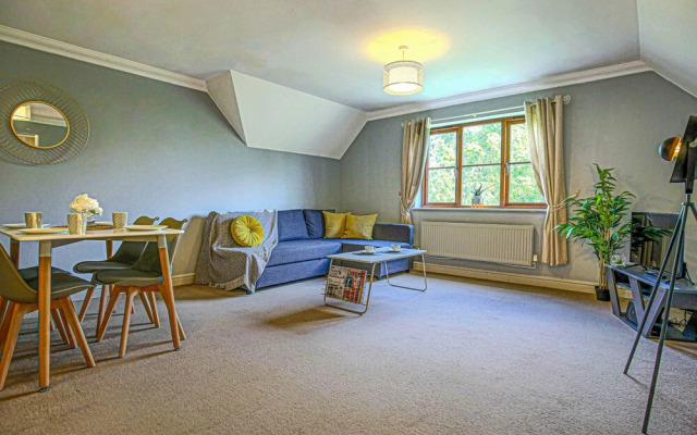 Executive Monkston Apartment