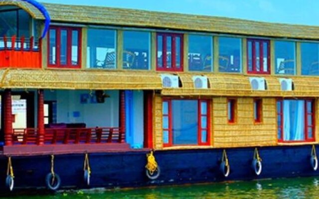 6 BHK Houseboat in Finishing Point, Alappuzha, by GuestHouser (C0B5)