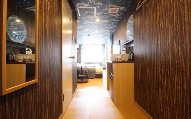 J hotel
