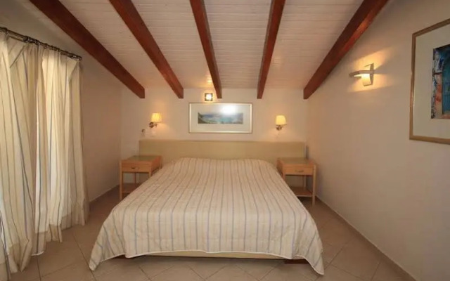 Zigouris House