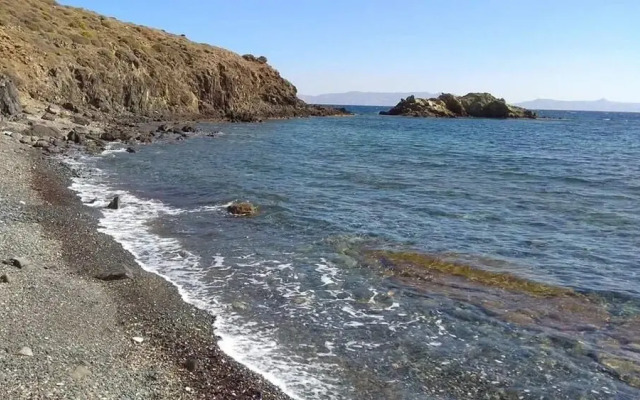 Aegean View Seaside Apartment Syros