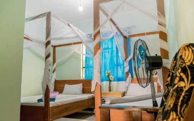 Kilimanjaro Summit Lodge