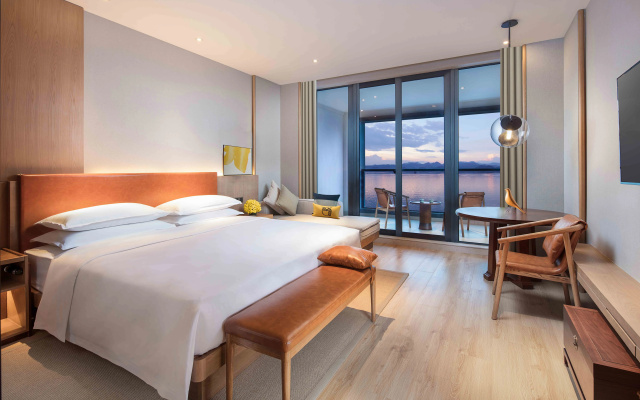 voco Thousand Island Lake by IHG