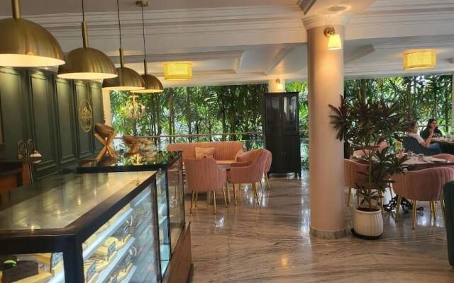 Nambiar Club Bellezea