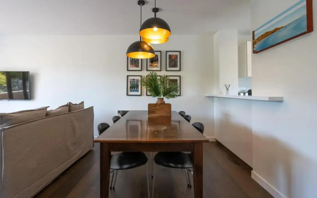Chester Street West Apartment