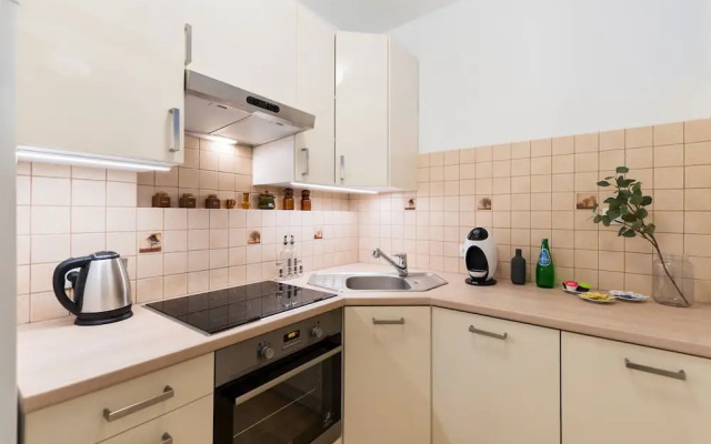 Grand Theater Comfortable Apartment