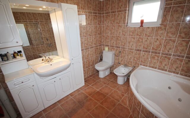 Apartment Maris With Nice sea View