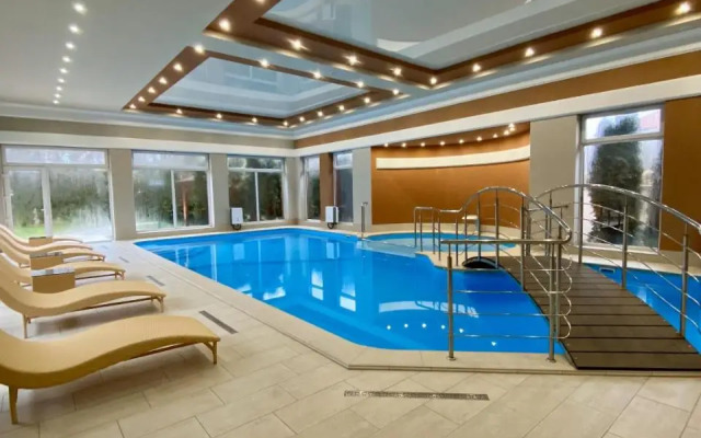 Sting Hotel & Event Palace