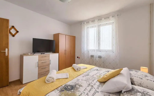 Apartman D&D, Dvorine 63