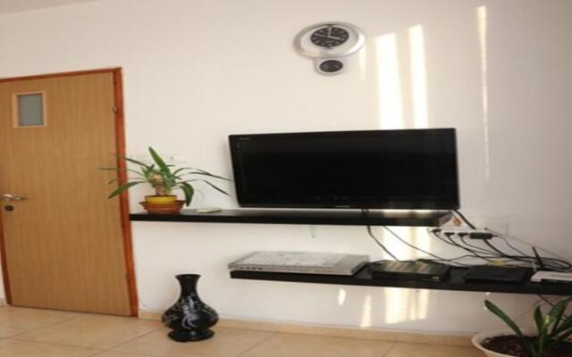 Top Apartment