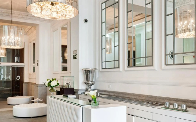 Hospes Puerta de Alcalá, a Member of Design Hotels