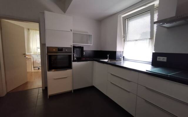 Ulm 2-room Apartment Near University & City Centre