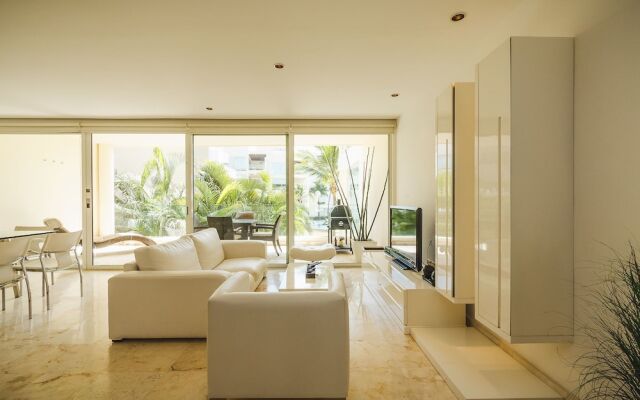 Luxury Garden House Condo - The Elements 108