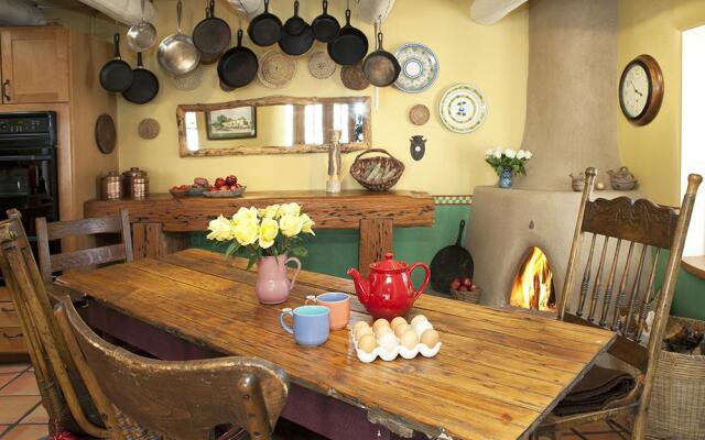 Casa Gallina - An Artisan Inn