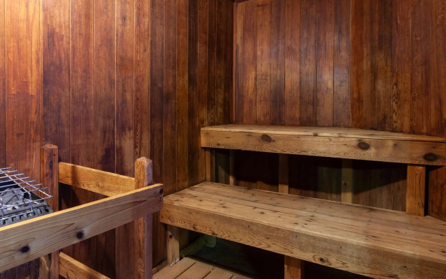 AmericInn by Wyndham Iron River