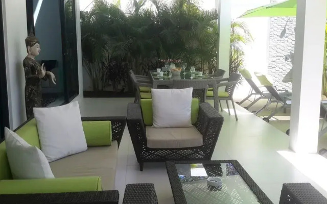 Orisis Villa