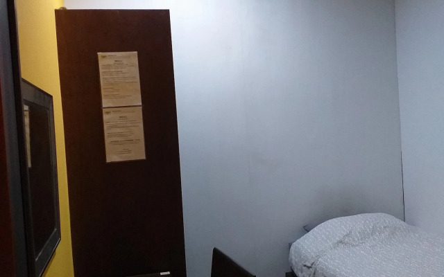 Sunny Hostel Phuket