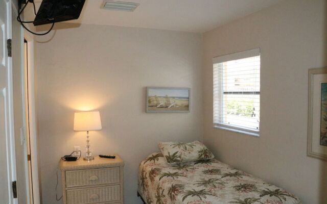 Jamaica Royale 005 - 2 Br Condo