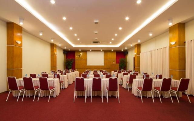 Sunny Beach Resort and Spa