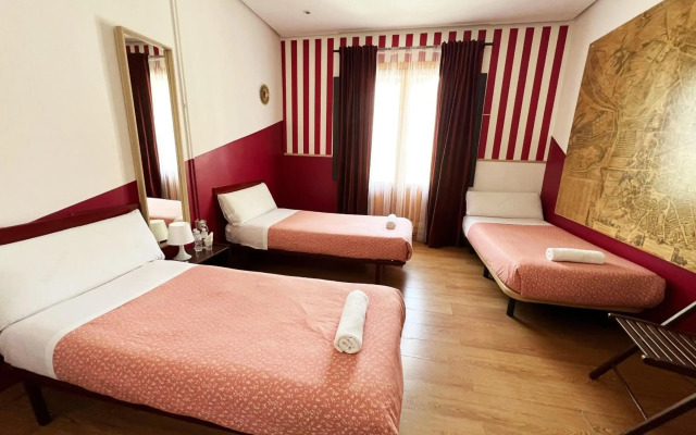 Hostal La Casa de la Plaza