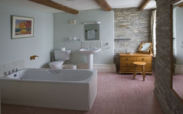 Trehellas House Hotel and Courthouse Restaurant