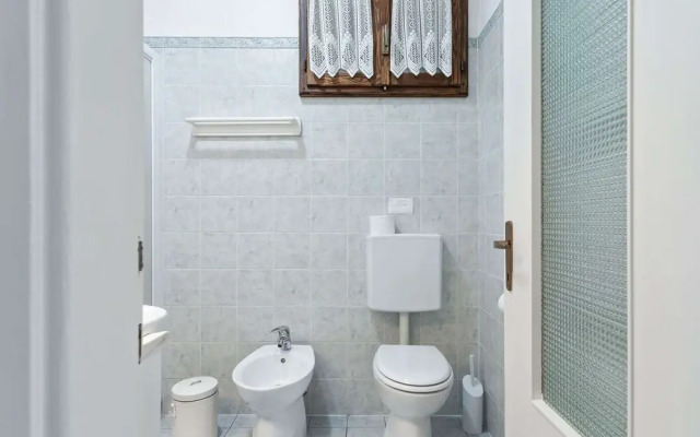 Delightful Villa With Garden