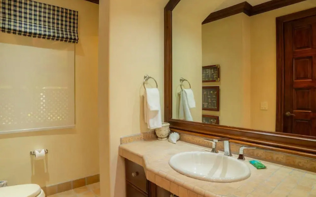 Marbella 2F - 3 Bedr 3 1 2 Bath