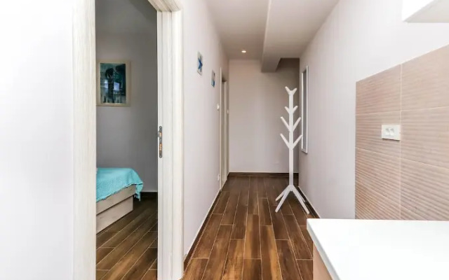 Apartments Maestral
