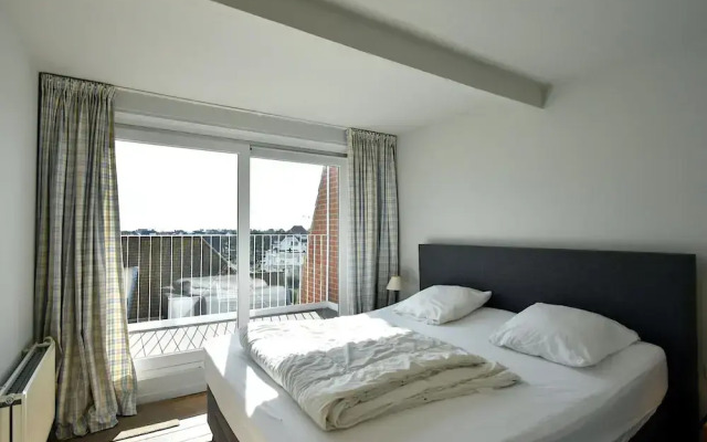 Bright Flat With Bunk Beds