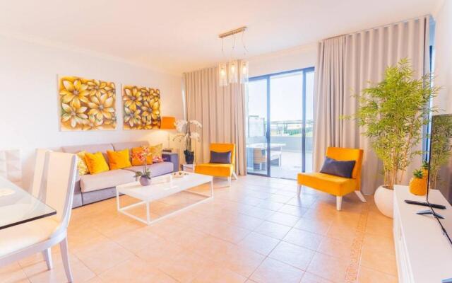 5 bedrooms in Privileged area with Ocean View