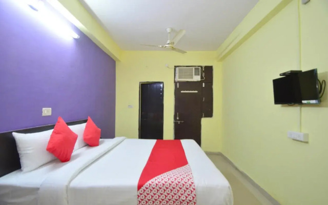 Hotel Reyansh Galaxy By OYO Rooms