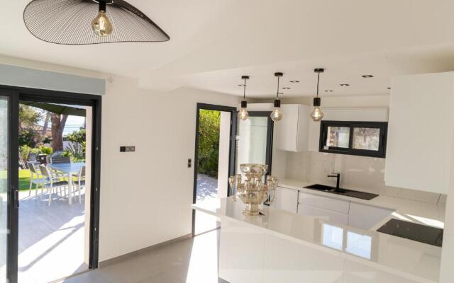 Villa 6 pers à 30m de la mer