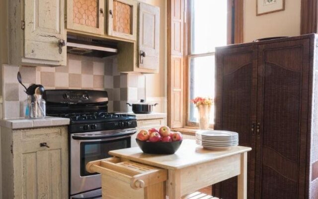 Found Places Capitol Hill Bed & Breakfast
