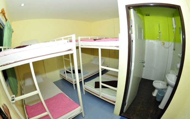 Phi Phi Backpacker - Hostel