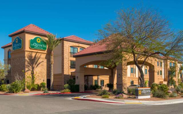 La Quinta Inn & Suites by Wyndham Las Vegas Airport South