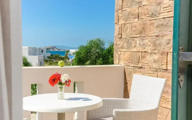 Plaka Hotel I