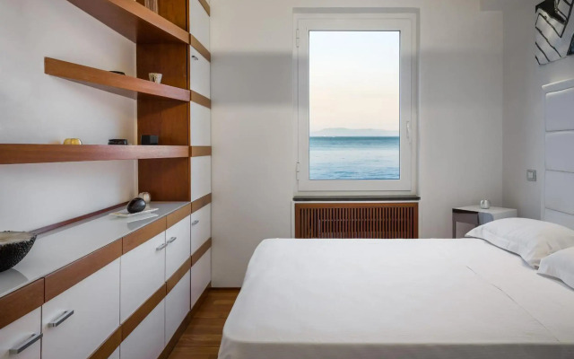 LHP Suite Posillipo
