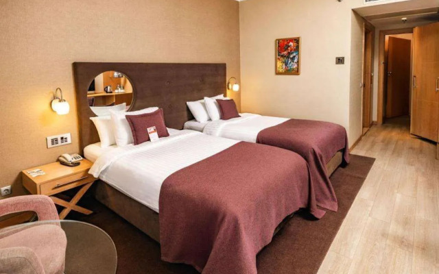 WOW Airport Hotel