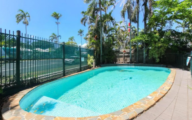 Modern Apartment Close to City Centre 16 – Pool – Cairns
