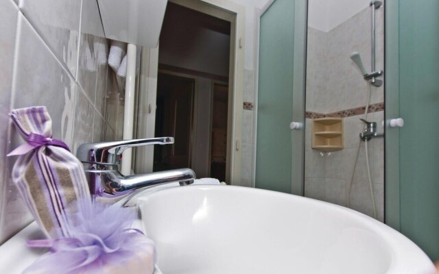 Beautiful Home in Medulin With Wifi and 2 Bedrooms
