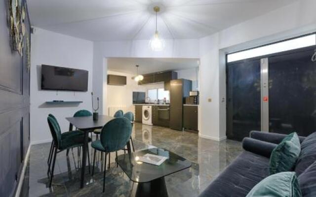 Amazing Luxury Triplex 3BR/8P - Arc de Triomphe