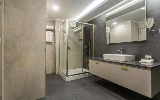 Willmont Hotel & Convention Center