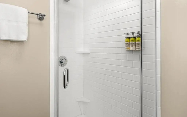 Staybridge Suites Seattle - South Lake Union by IHG