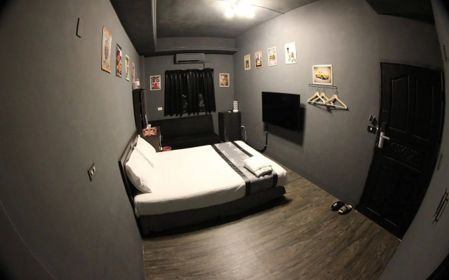 Time House Chain Hualien Train Station Hostel