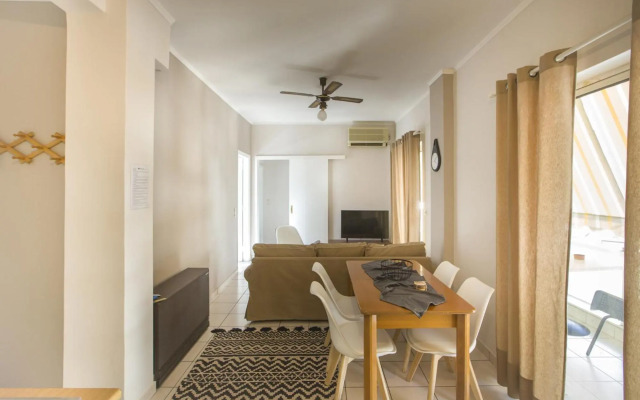 Francis Getaway in Pireaus